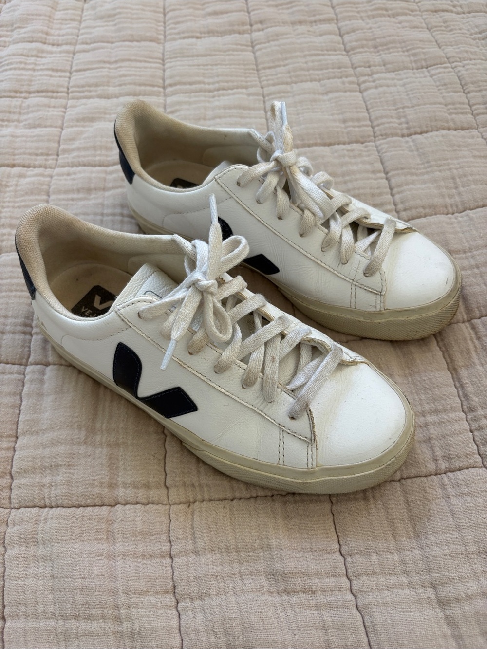 Veja Classic Campo Sneakers